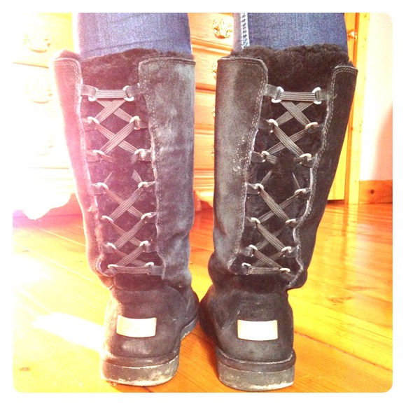 UGG Boots - Luxurious black corset Uggs