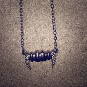 Vampire Teeth Necklace 💎💎💎