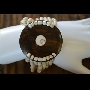 Natural wood beaded bracelet