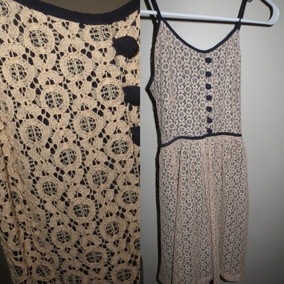 I've grow out if it ... It's only been worn once!