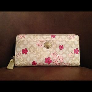 Spring Coach wallet/clutch