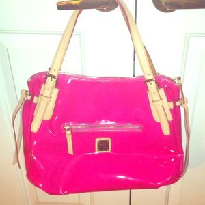 A Dooney & Bourke purse