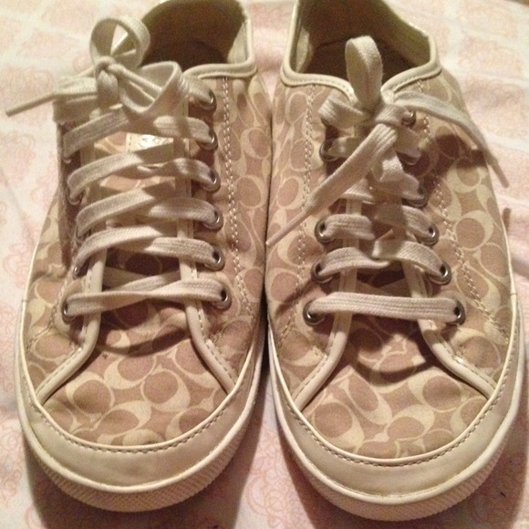 Size 10 COACH shoes