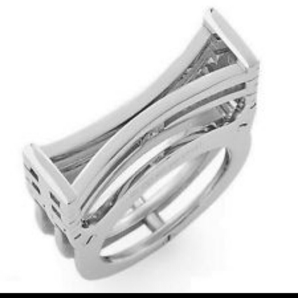 Stainless Steel Ring by Zoppini - Size 5 - Picture 4 of 4