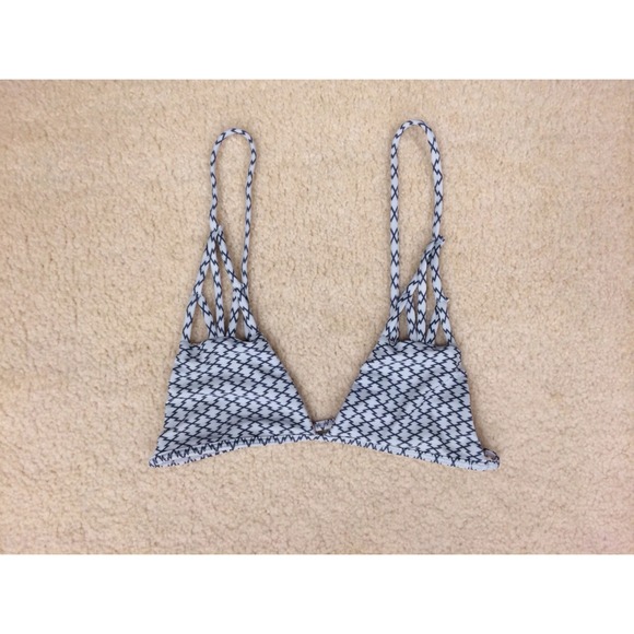 ❌❌SOLD❌❌ Acacia Santorini Diamond top