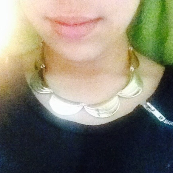 Jewelry - Picture 2 of 4