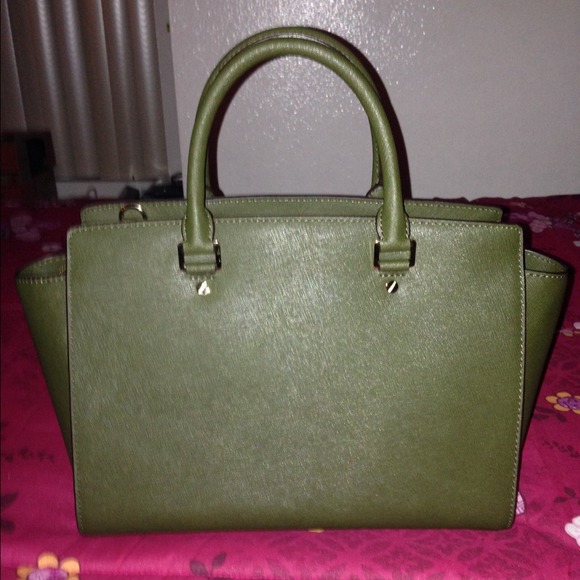 🌟sold🌟Michael  kors selma - Picture 2 of 3
