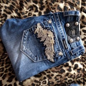 🚫🚫🚫🚫 SOLD 🚫🚫🚫🚫Medium/light wash miss me's.