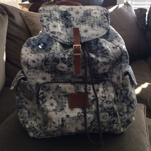VICTORIA SECRET  Bookbag