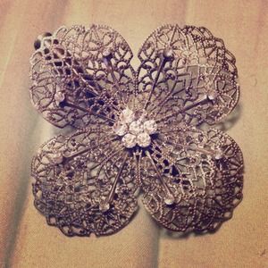 Silver flower hair clip