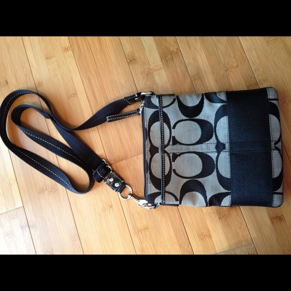 Coach cross body purse