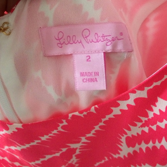 SOLD!!!!! Lilly Pulitzer dress size 2 - Picture 3 of 4