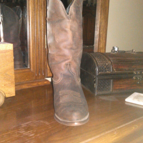 Boots - Picture 4 of 4