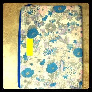 Marc by marc jacobs laptop sleeve