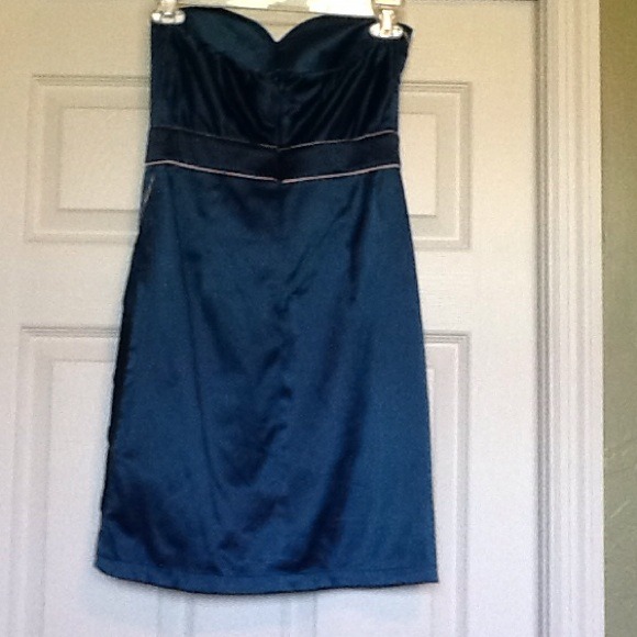 Cocktail Dress - Picture 2 of 3