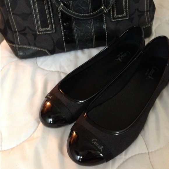 ***SOLD on eBay***Coach Flats! Excellent condition