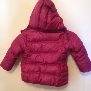 2t. Fushia coat baby gap.