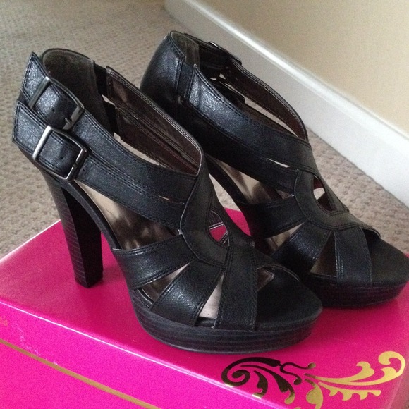 💥Final Price💥Candies Black Heels