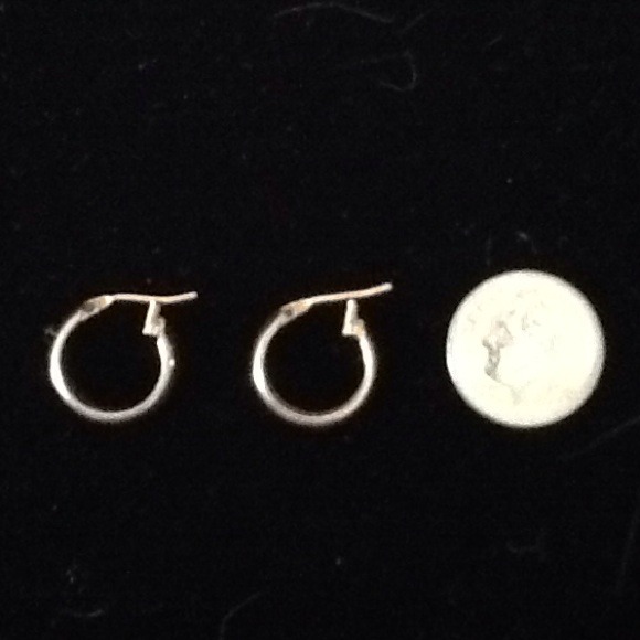 Gold Monet Earrings - Picture 2 of 2