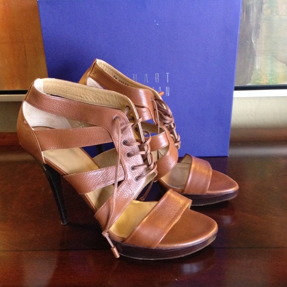 Laced brown leather heels