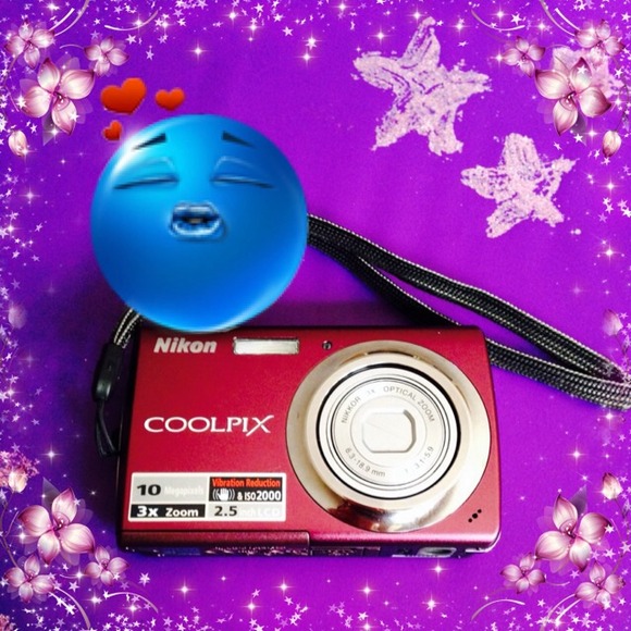Pretty Purple CoolPix Camera, takes great pics👍
