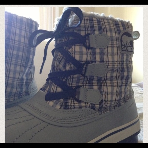 Like new sorel boots