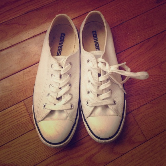 White slim soul converse
