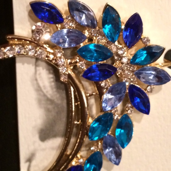 Earcuffs - Picture 2 of 2