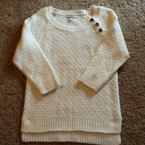 Very soft sweater... Perfect for winter!