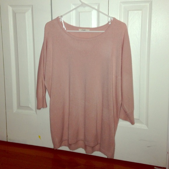 Pink 3/4 sleeve sweater
