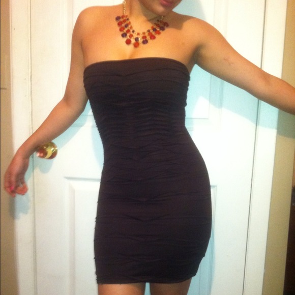 Strapless sexy black dress