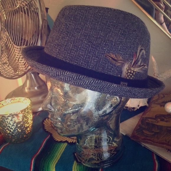 Grey tweed fedora from BRIXTON