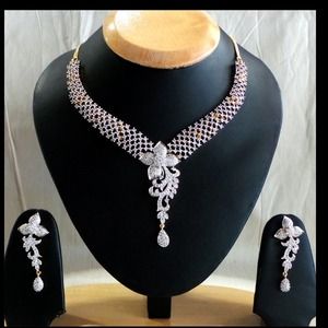 New diamond studded beautiful party wear necklace