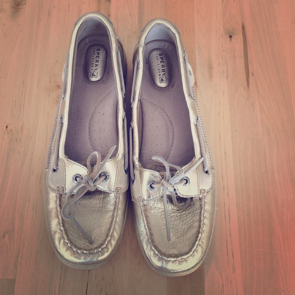 Gold Sperrys.