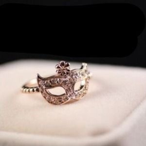 Silver Masquerade Mask Ring / Mid Finger Ring