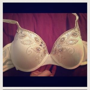 ❤️ Beautiful rhinestone bra