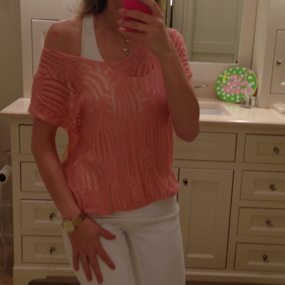 Top - Picture 2 of 4