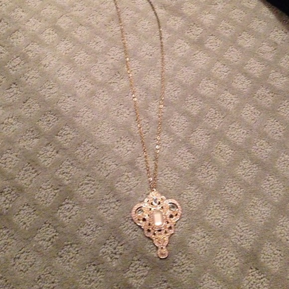 Beautiful statement necklace - Picture 2 of 3
