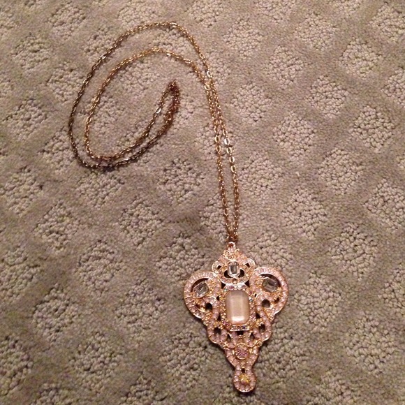 Beautiful statement necklace - Picture 3 of 3