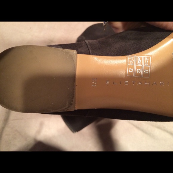 *reduced*Never worn Elie Tahari suede Riley boots - Picture 4 of 4