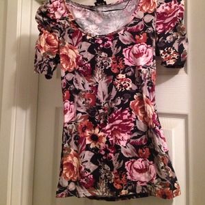 H&M floral tee