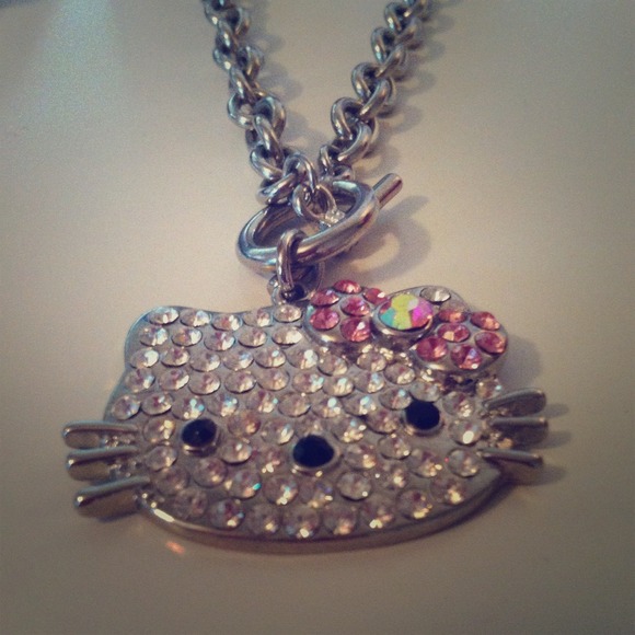 🎀REDUCED🎀 Hello Kitty Necklace