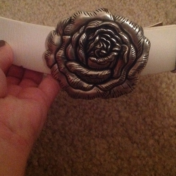 White Rose Belt