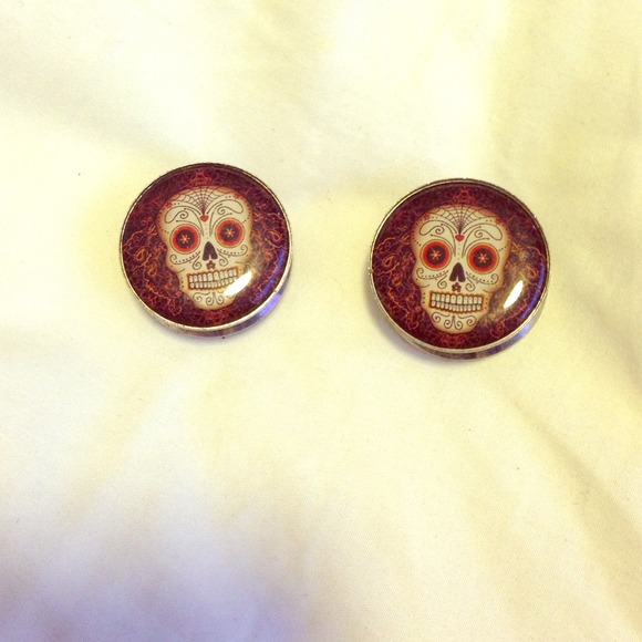 Glass Skull plugs