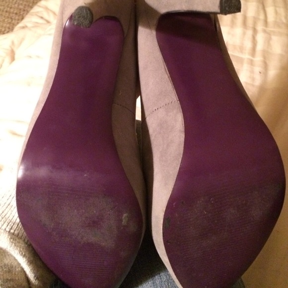4" GREY HEALS Purple Underside - Picture 4 of 4