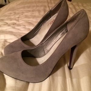 4" GREY HEALS Purple Underside