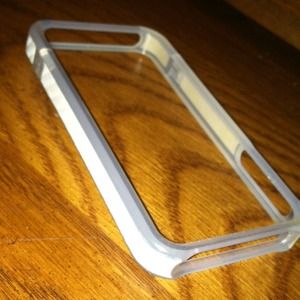 iPhone 4 bumper