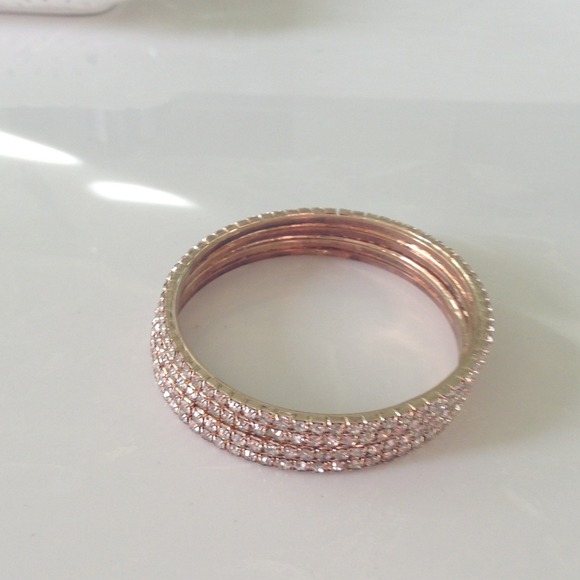 golden bangles - Picture 2 of 3