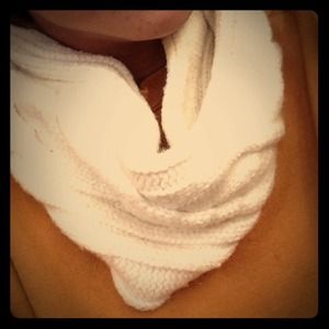 Infinity scarf (1 round)