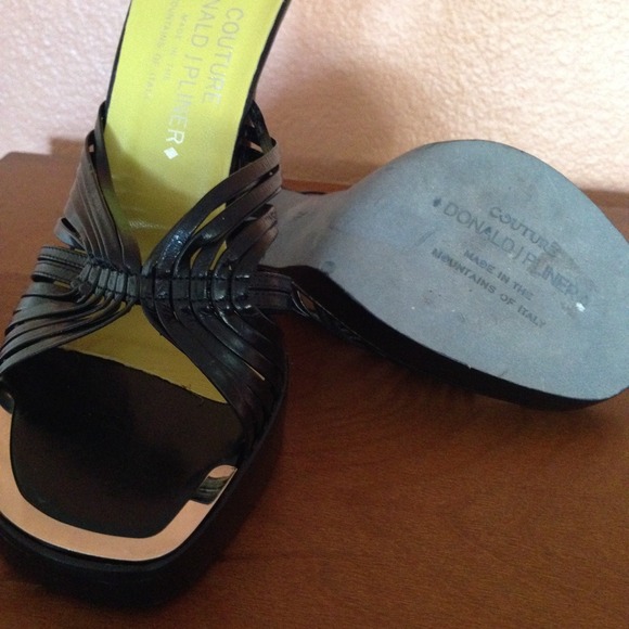 ⤵️{Donald J Pliner} Couture Heels - Picture 4 of 4